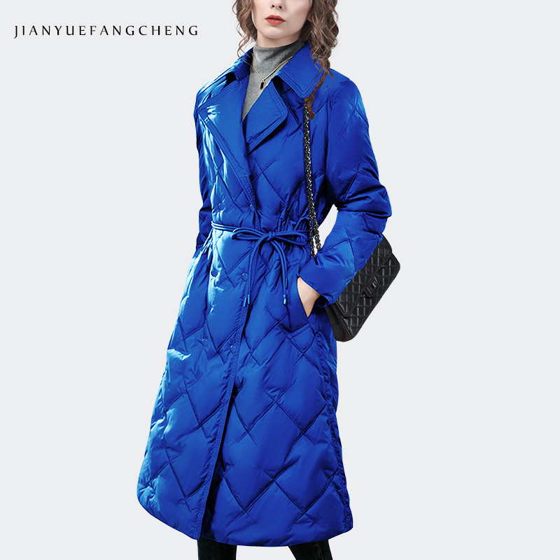 Women Fashion Over The Years - Veste longue en duvet de canard