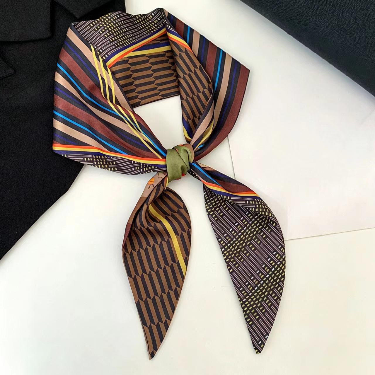 Foulard en soie biaisé imprimé - Women Fashion Necktie avis et prix