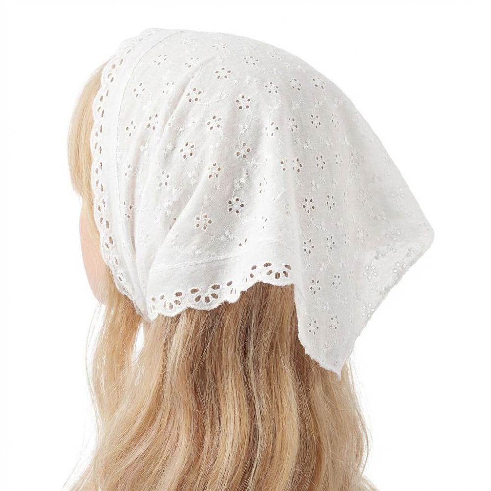 Nouveau Foulard Triangle Flora - Women Fashion Photoshoot avis et prix