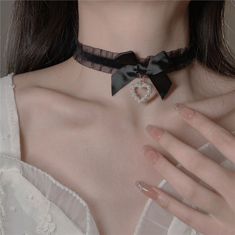 Collier Lolita en dentelle per - Women Fashion Photoshoot avis et prix
